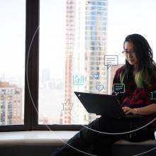 Imagen del diplomado, mujer trabajando en laptop
