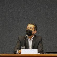 maestro Gustavo Padilla Montes durante la rueda de prensa