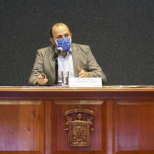 l Rector General de la Universidad de Guadalajara haciendo uso de la voz