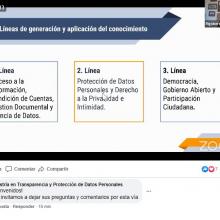 Presentación del coordinador de carrera durante la charla informativa