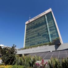 Fachada edificio Cultural y Administrativo UdeG