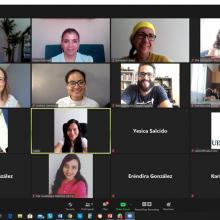 Participantes durante la sesión