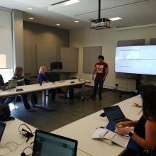 Daniel Efraín Silva durante su presentación