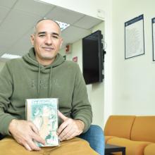 Escritor cubano José Miguel Gómez Cruz, autor del libro