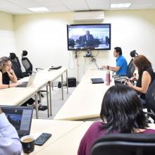 Videoconferencia de personal del Instituto de Gestión del Conocimiento y del Aprendizaje en Ambientes Virtuales de UDGVirtual con personal de la Universidad Autónoma Metropolitana