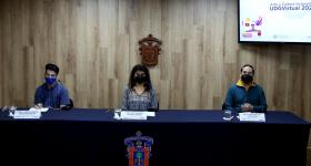 Académicos UDGVirtual en rueda de prensa.