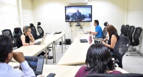 Videoconferencia de personal del Instituto de Gestión del Conocimiento y del Aprendizaje en Ambientes Virtuales de UDGVirtual con personal de la Universidad Autónoma Metropolitana